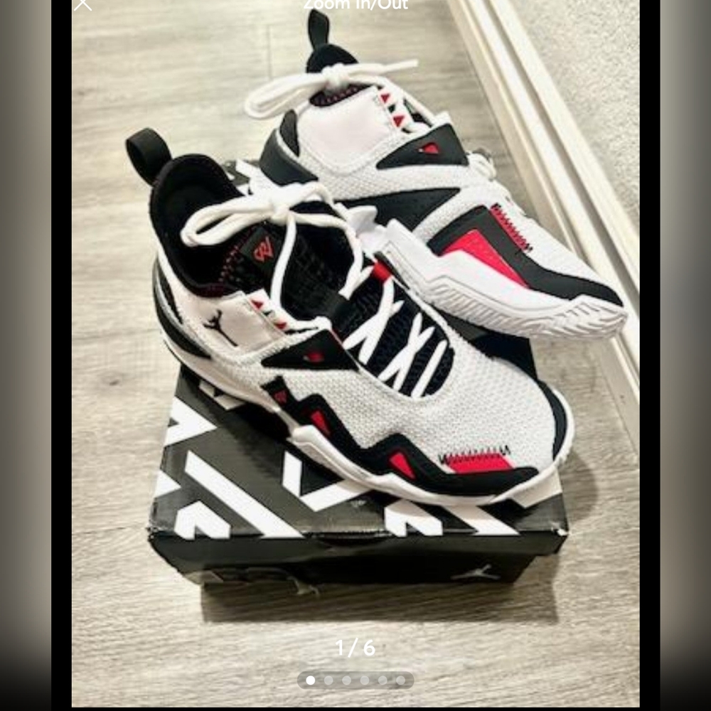 Jordan Russell Brock size 5.5y